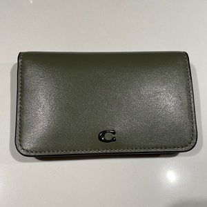 Coach slim army green wallet